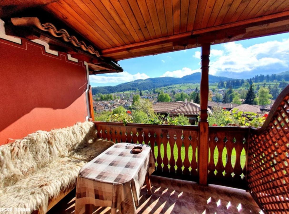 Hotel Радкината Къща à Koprivchtitsa Extérieur photo