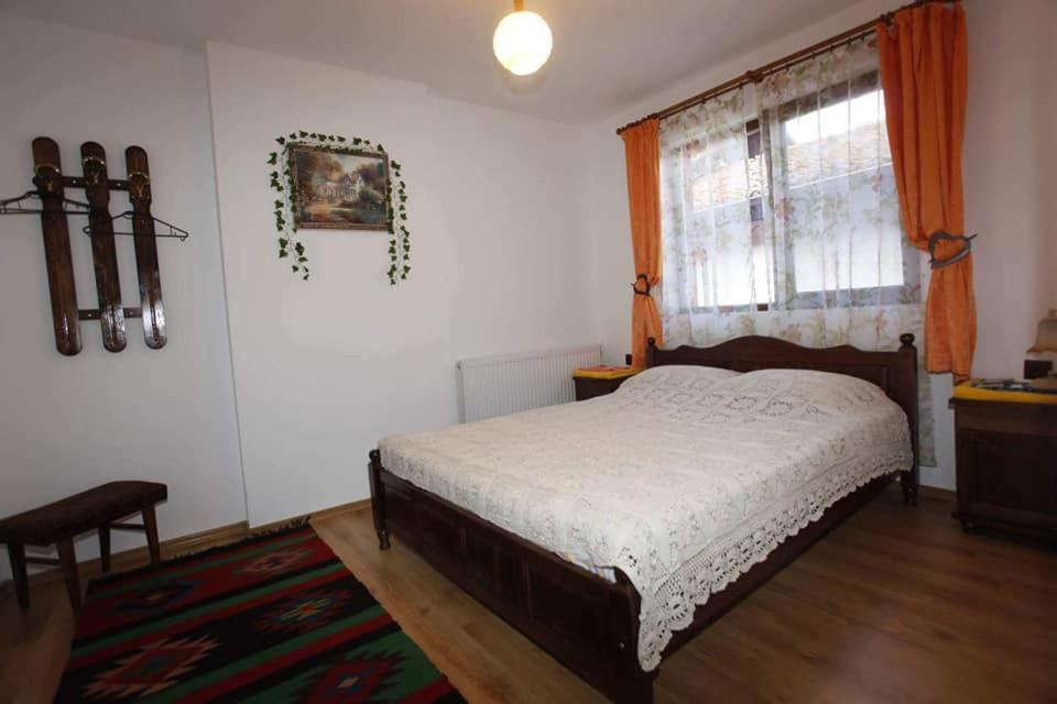 Hotel Радкината Къща à Koprivchtitsa Extérieur photo