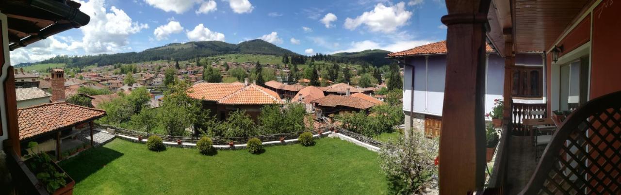 Hotel Радкината Къща à Koprivchtitsa Extérieur photo